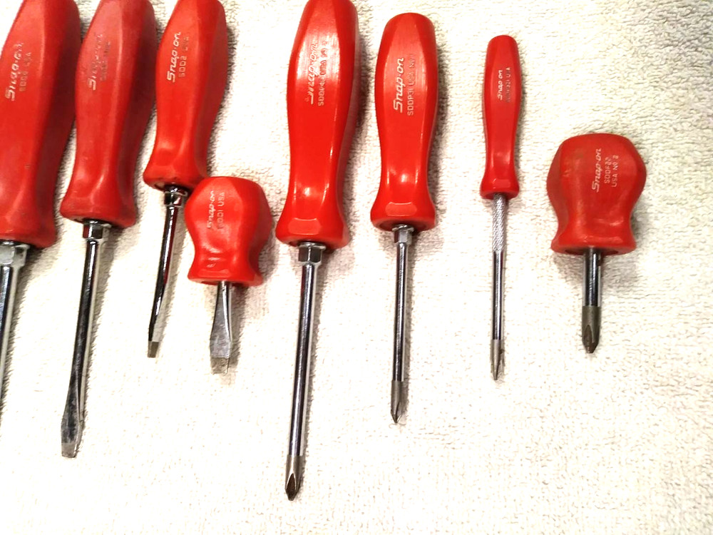 SNAP-ON HARD RED HANDLE COMBINATION 8 PC. SCREWDRIVER SET EXCELLENT CONDITION