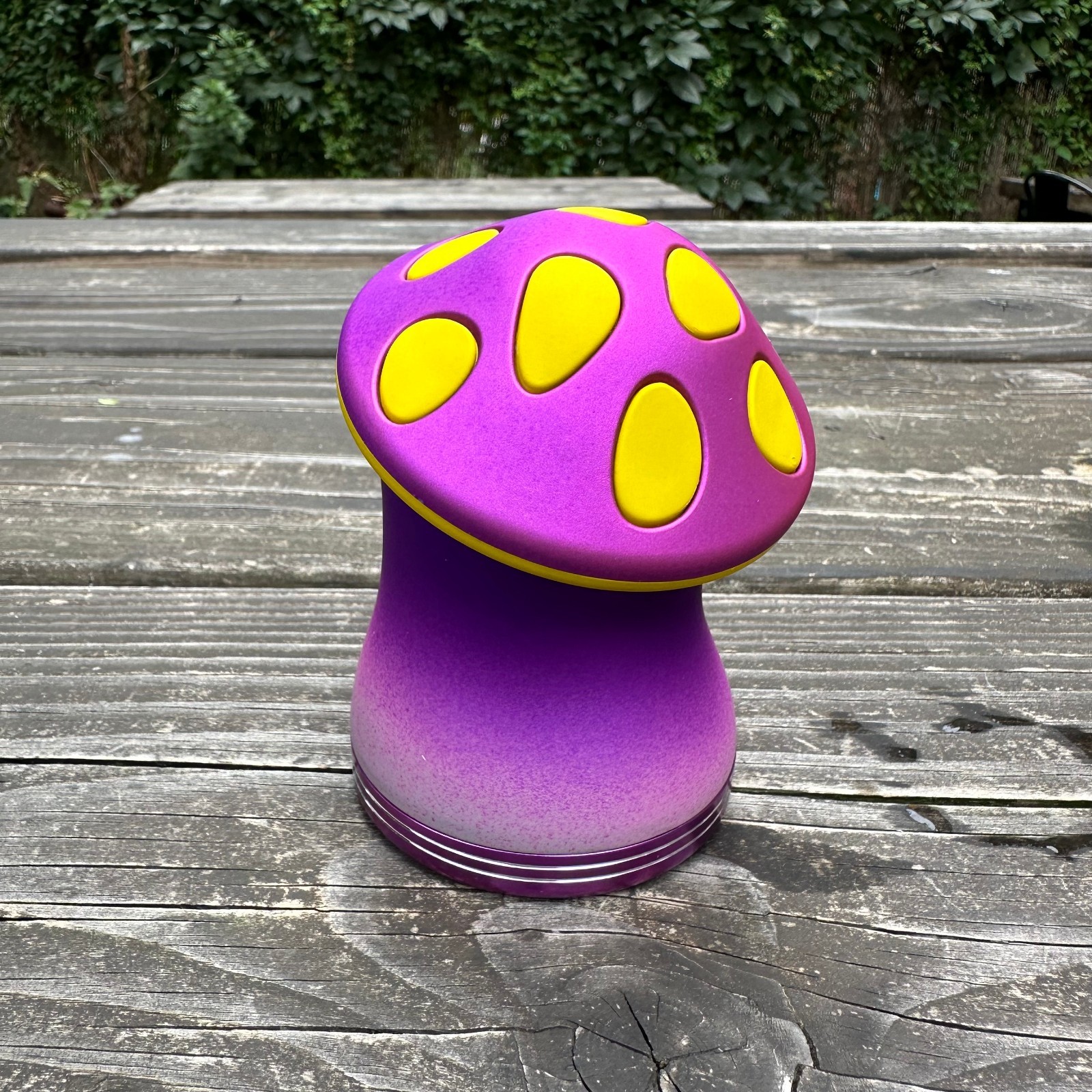 Large Mushrooms Herb Grinder Spice Crusher