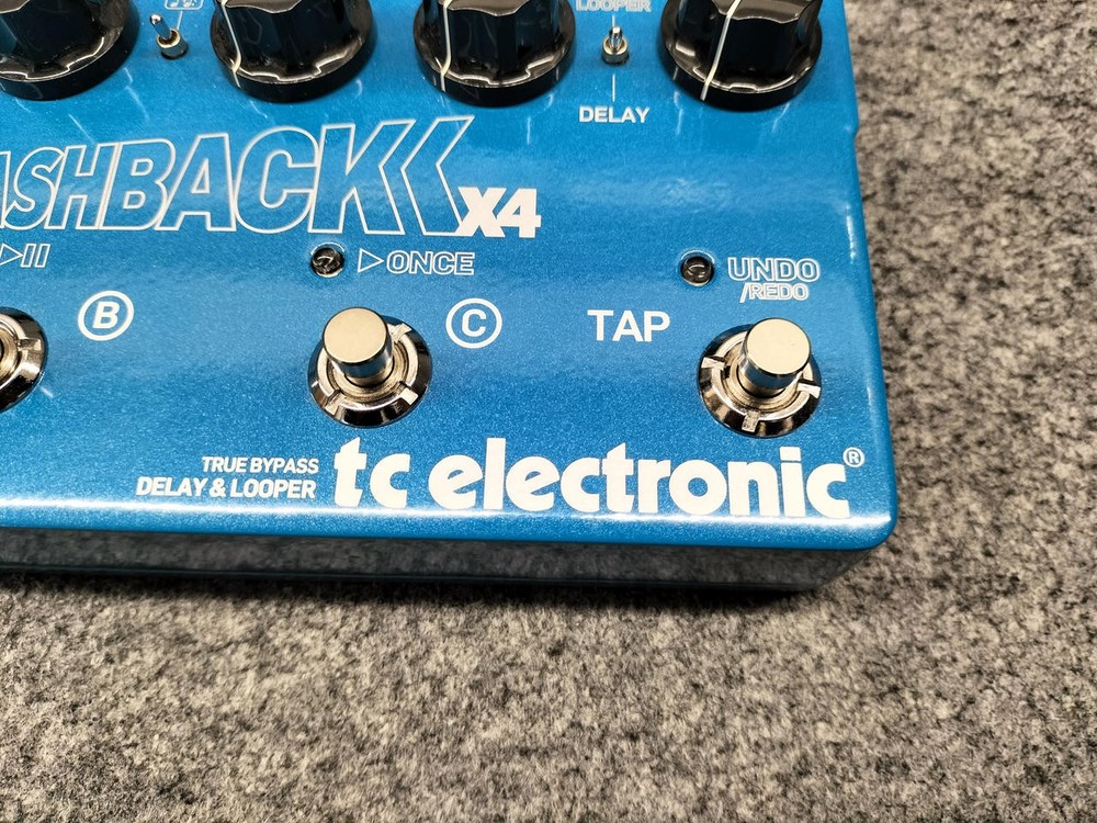 Flash Back X4 Effector No.nm1422