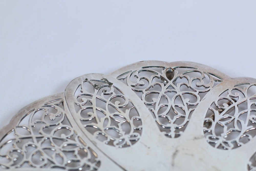 Silverplate Expandable Footed Trivet Vintage Lovelace International Silver Co