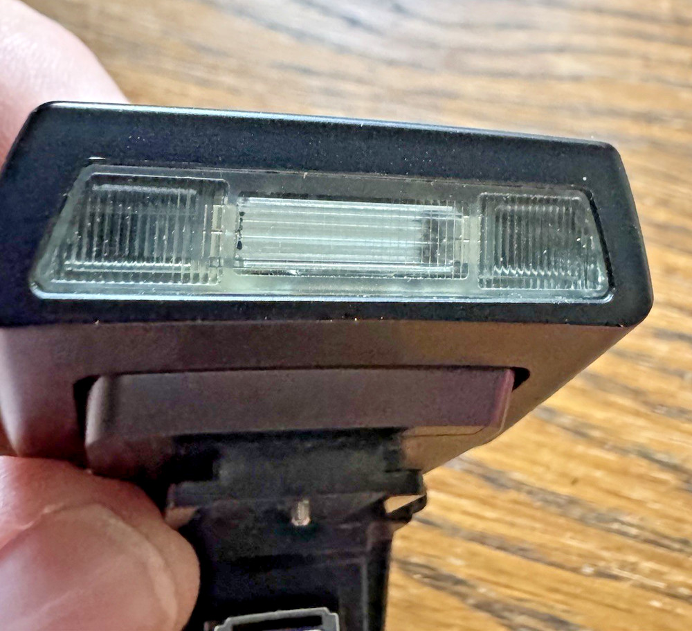 Original Olympus FL-LM2 Flash for select OM-D & Pen Micro 4/3 Cameras UNTESTED
