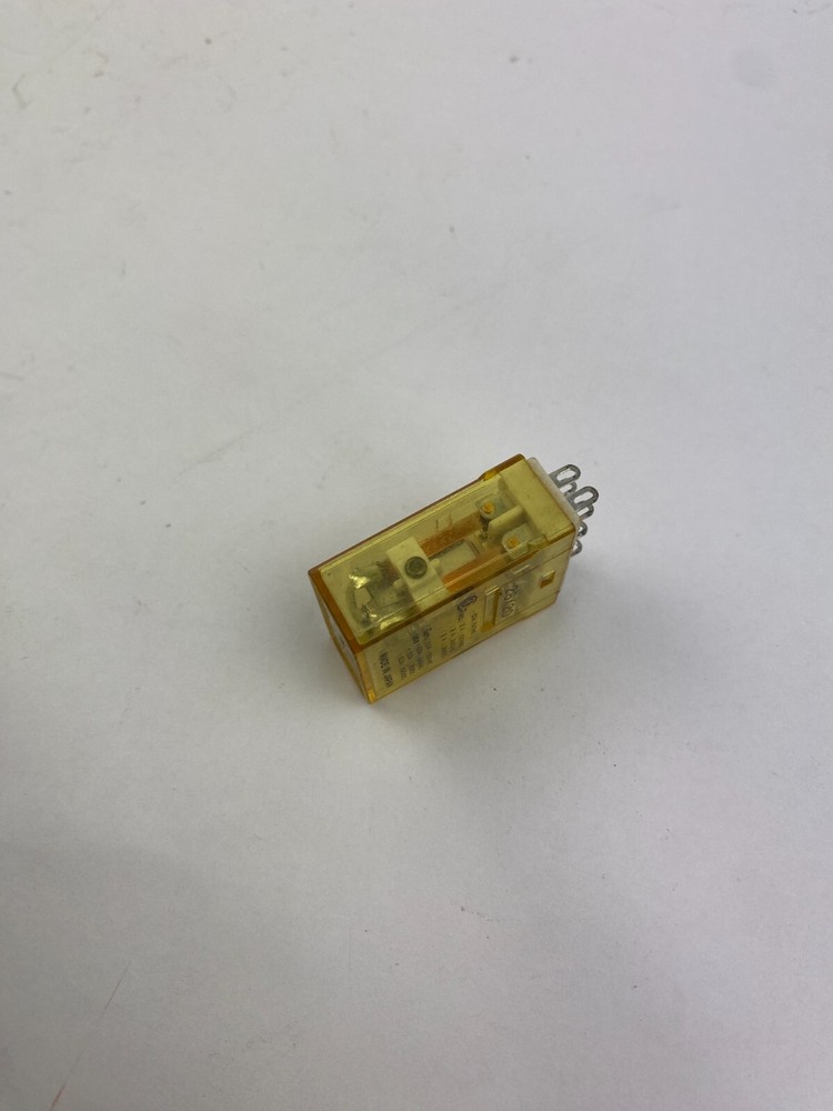 Idec RY2S AC110V 2 Piece