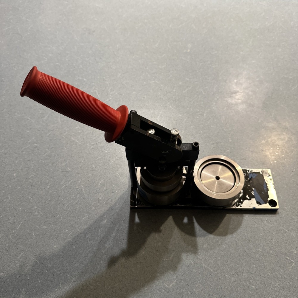 Tecre Model 200  Round Button Making Machine READ DESCRIPTION!!!!