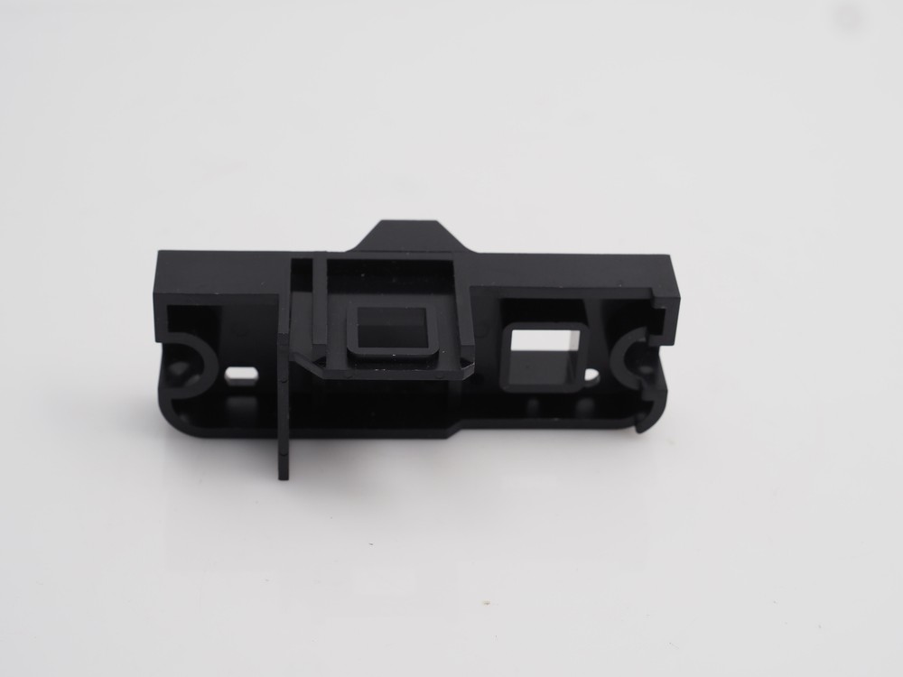 One Fuji-356d1024708 Bracket bin C2M50 #9108