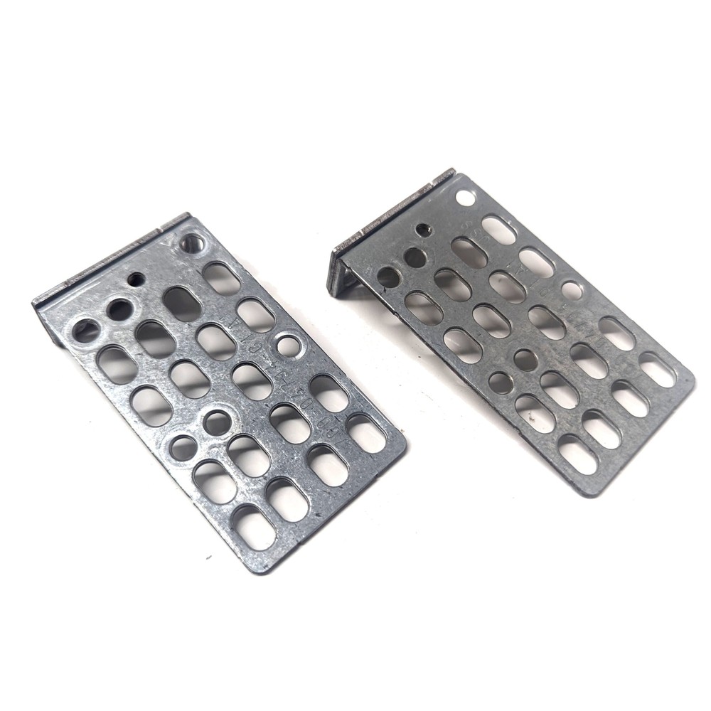 Cisco Rack Mount Brackets / Ears 700-04794-01 No Screws