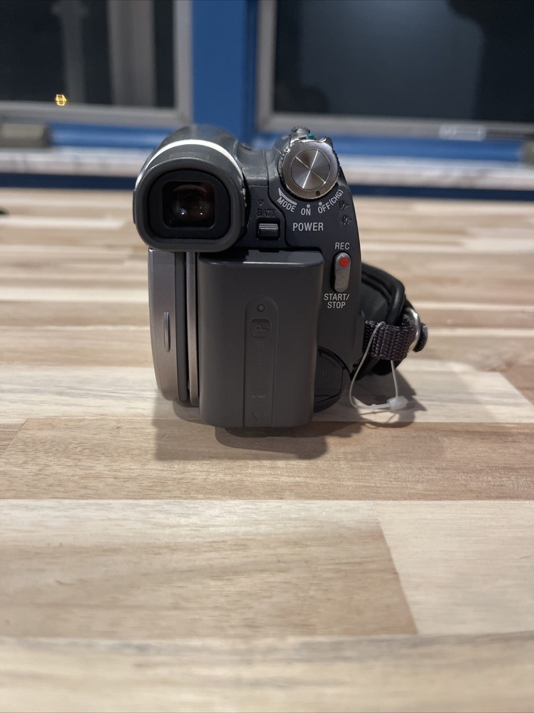 Sony HandyCam 20 Times Optical Zoom