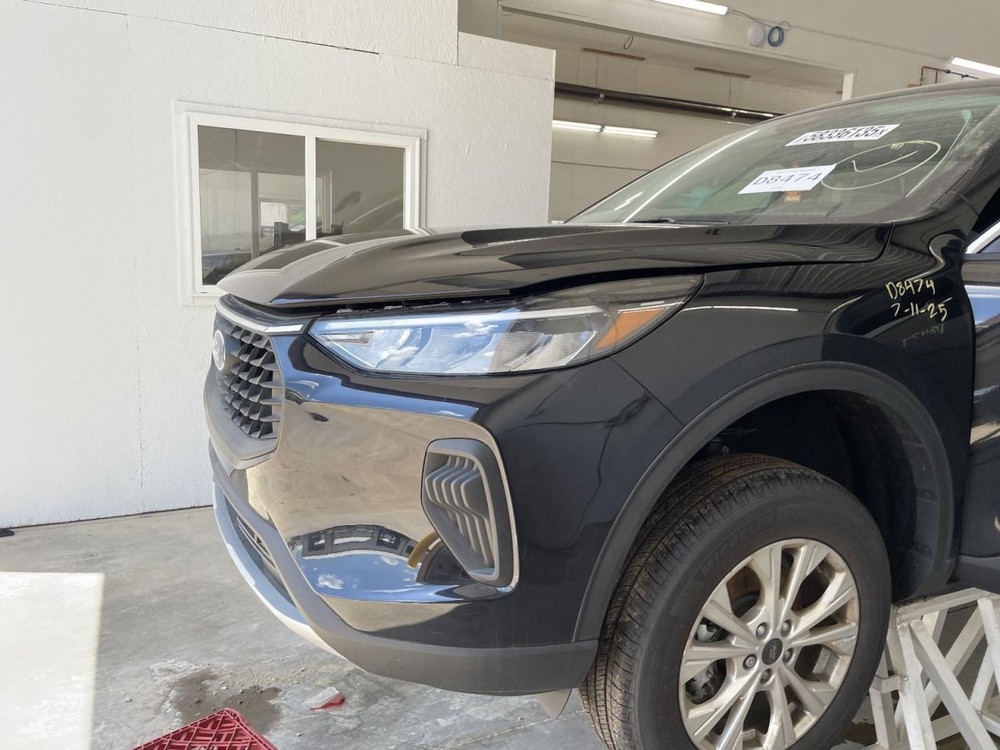 Complete Console Front Floor With Automatic Temperature Control Fits 23-25 ESCAP