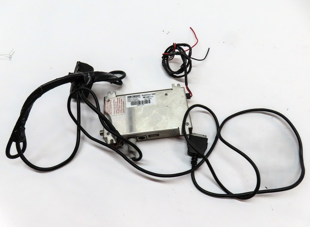 4HL DENISON GATEWAY 500 iPOD USB MULTIMEDIA INTERFACE MODULE w/HARNESS