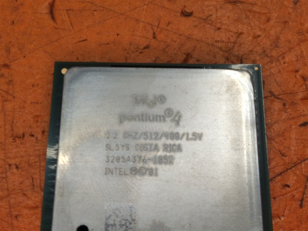 ⭐️⭐️⭐️⭐️⭐️ CPU Processor Intel Pentium 4 2.2 GHZ/512/488/1.5V Socket 478 SKL5YS
