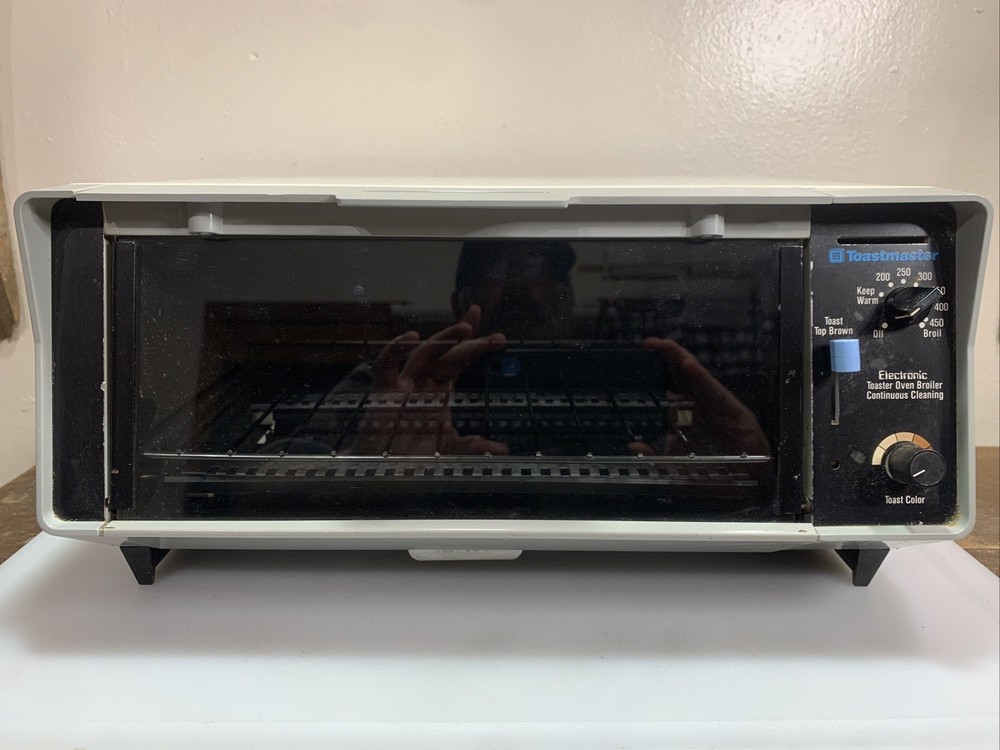 TOASTMASTER Toaster Oven Off White Model 339 Tested Working