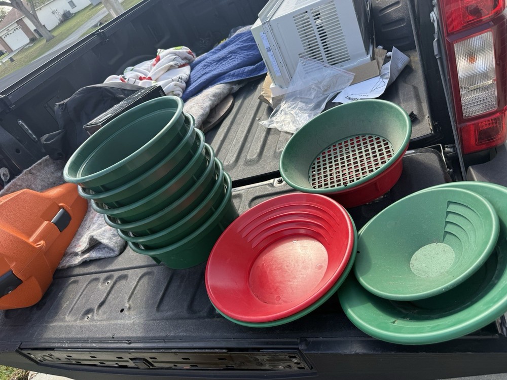 Gold Pans Bundle / Classifier Screens!