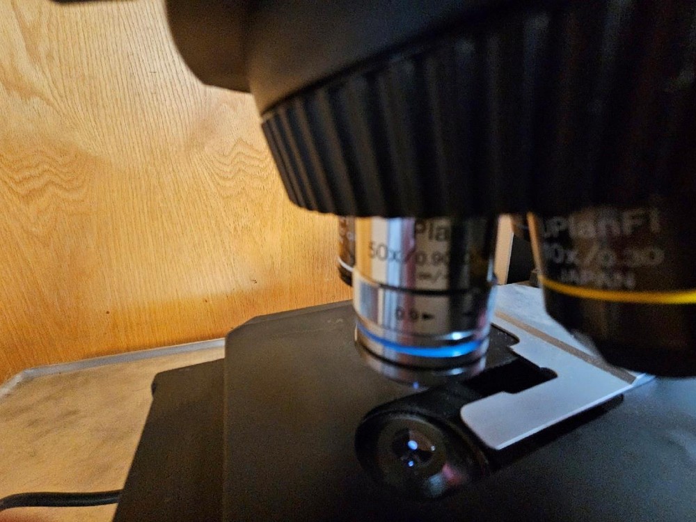 OLYMPUS BX60F5 BX60 TRINOCULAR FLUORESCENCE MICROSCOPE W/ 5 UPLANFL OBJECTIVES