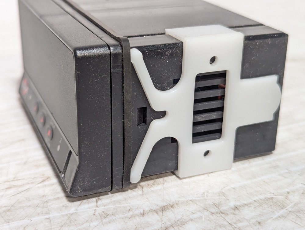 NEW Dwyer LCI108-00 4-Digit Compact Panel Meter / Indicator for Process Control