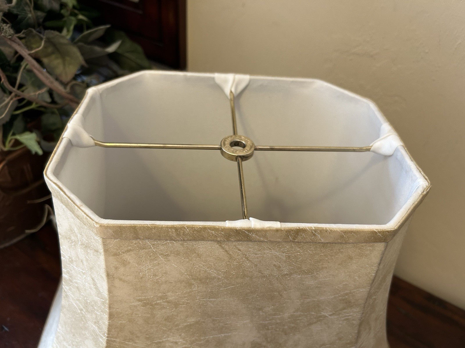 ROYAL DESIGN Inc Octagonal Mouton FAUX LEATHER Lamp Shade~16" base~12.5" tall