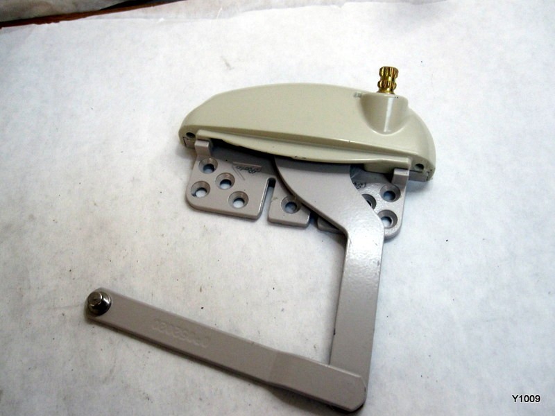 Left Hand X Drive CRS Inverted Split Arm Operator with Vinyl Base OP06-1506