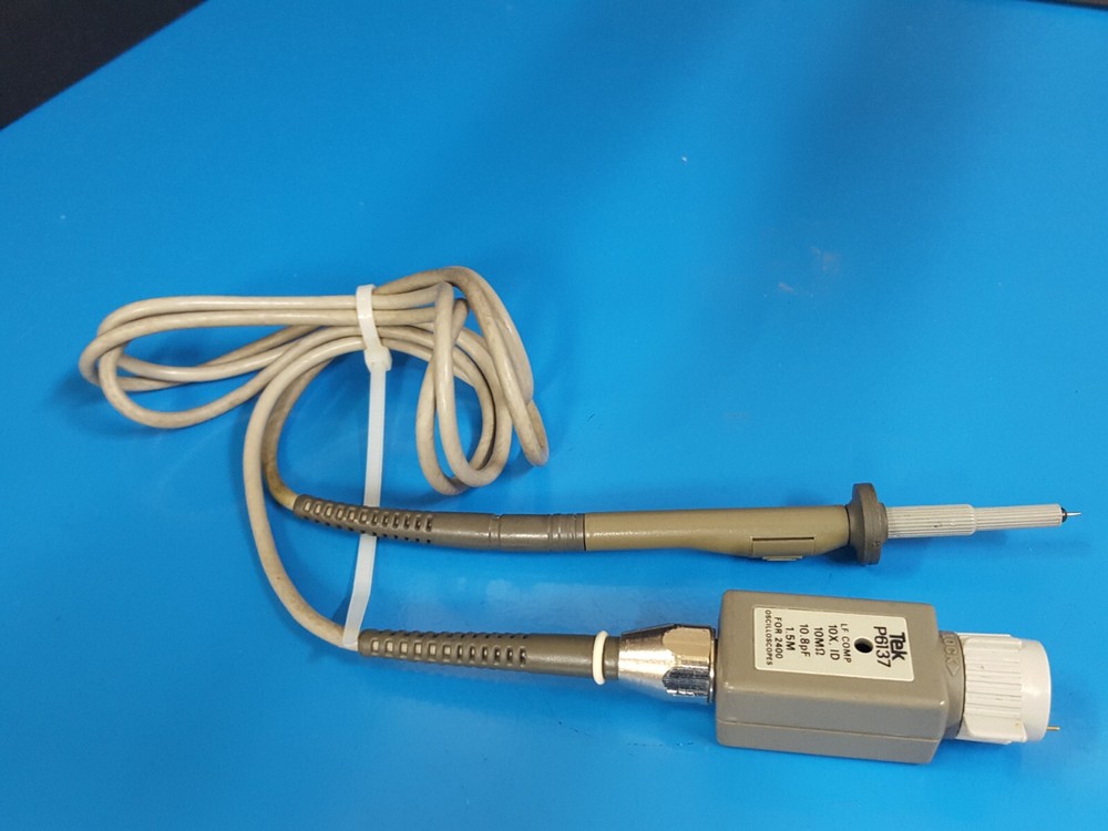 Tektronix_P6137: Passive Voltage Probe - 11