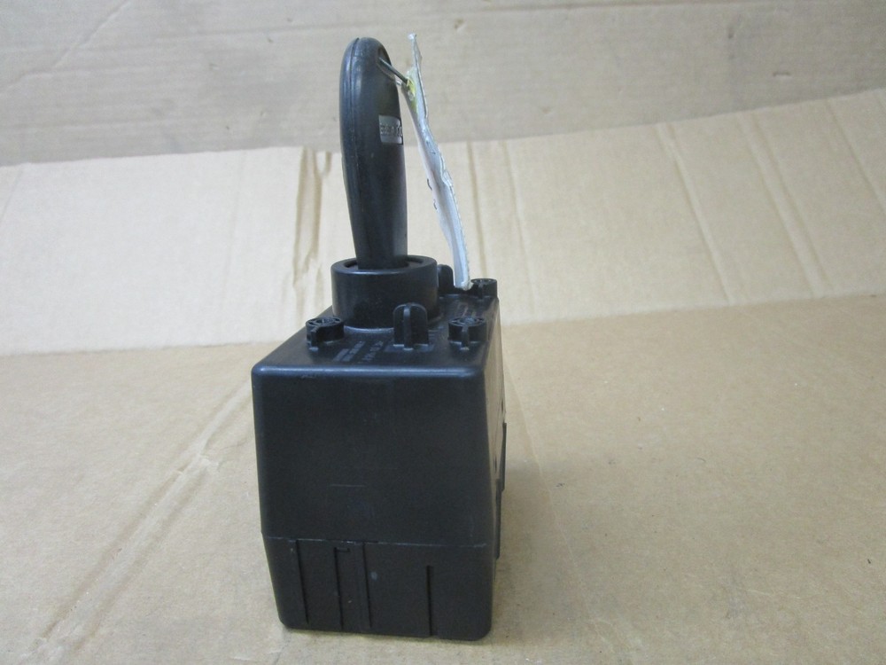 13 14 2013 2014 Dodge Grand Caravan Ignition Switch Module Node W/ Key 68105735