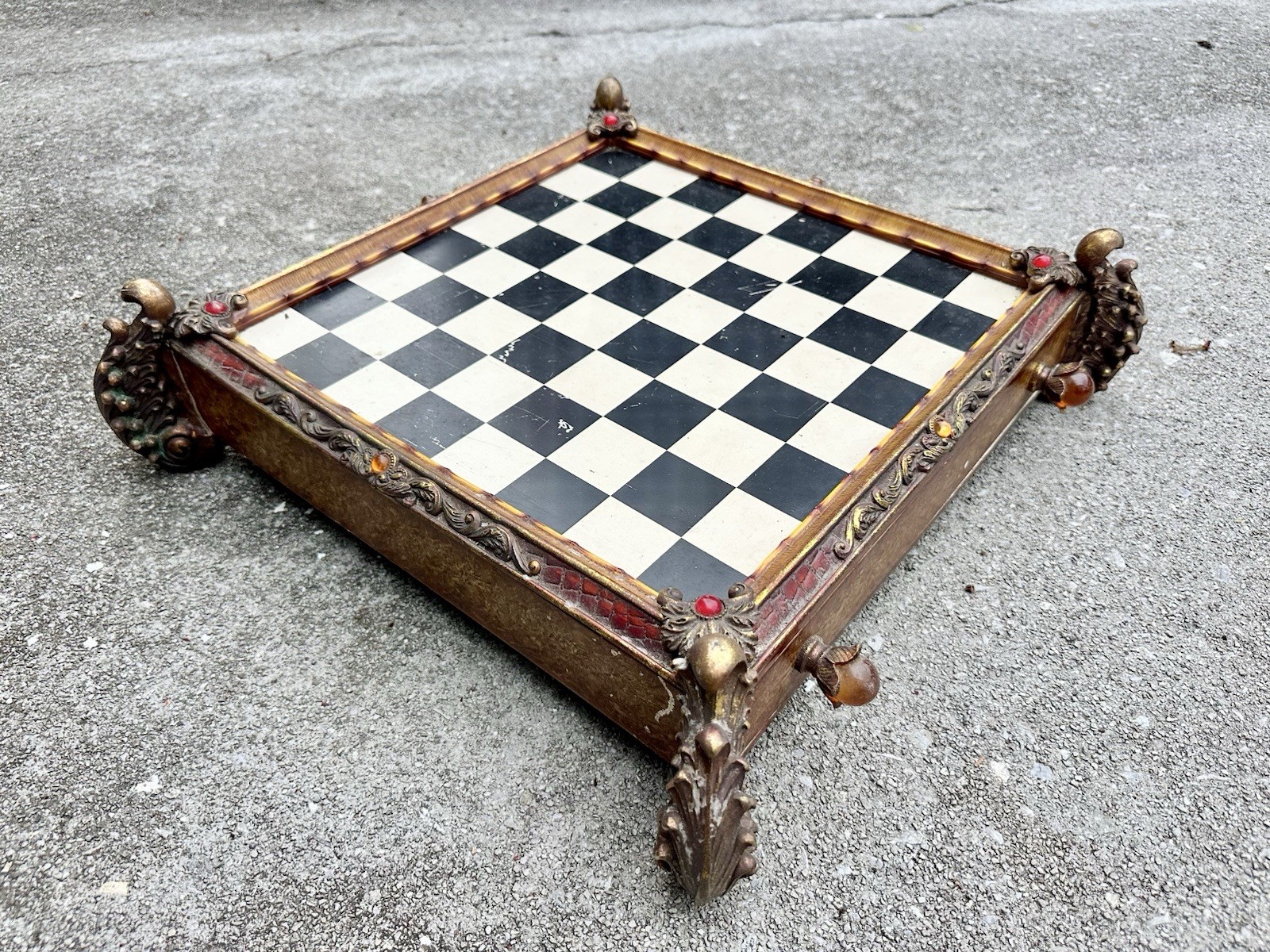 Oriental Accent Safari Wildlife Chess Set Hand Painted Resin Piece Storage Board