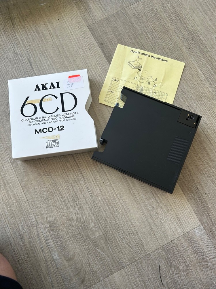 AKAI MCD-12 CD Magazine