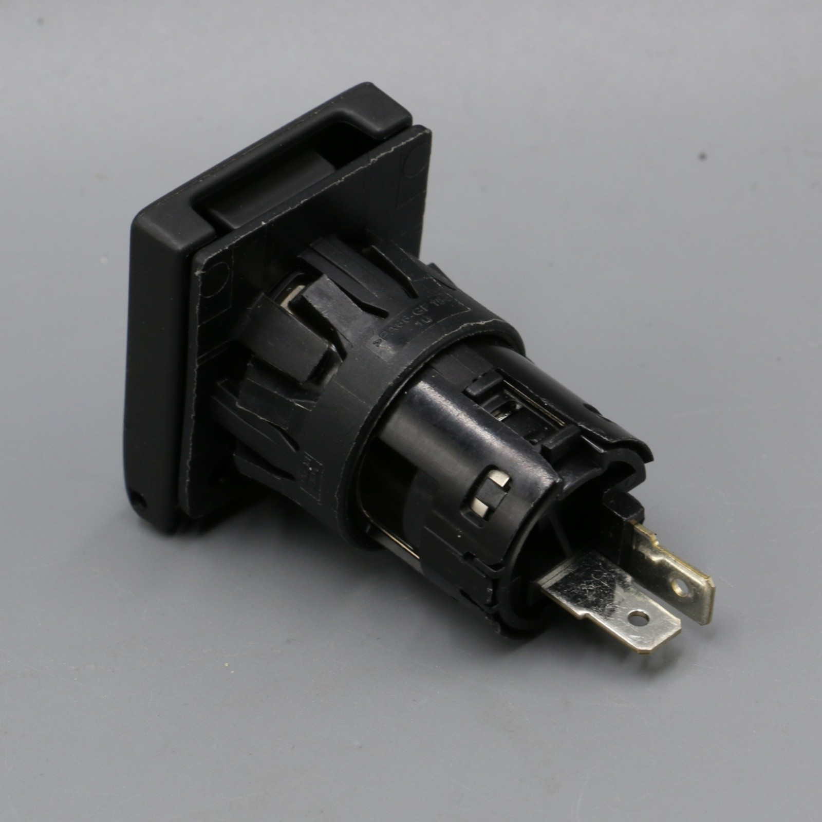 OEM Center Console Power Outlet Socket Assy For 2014-2024 Honda Acura US