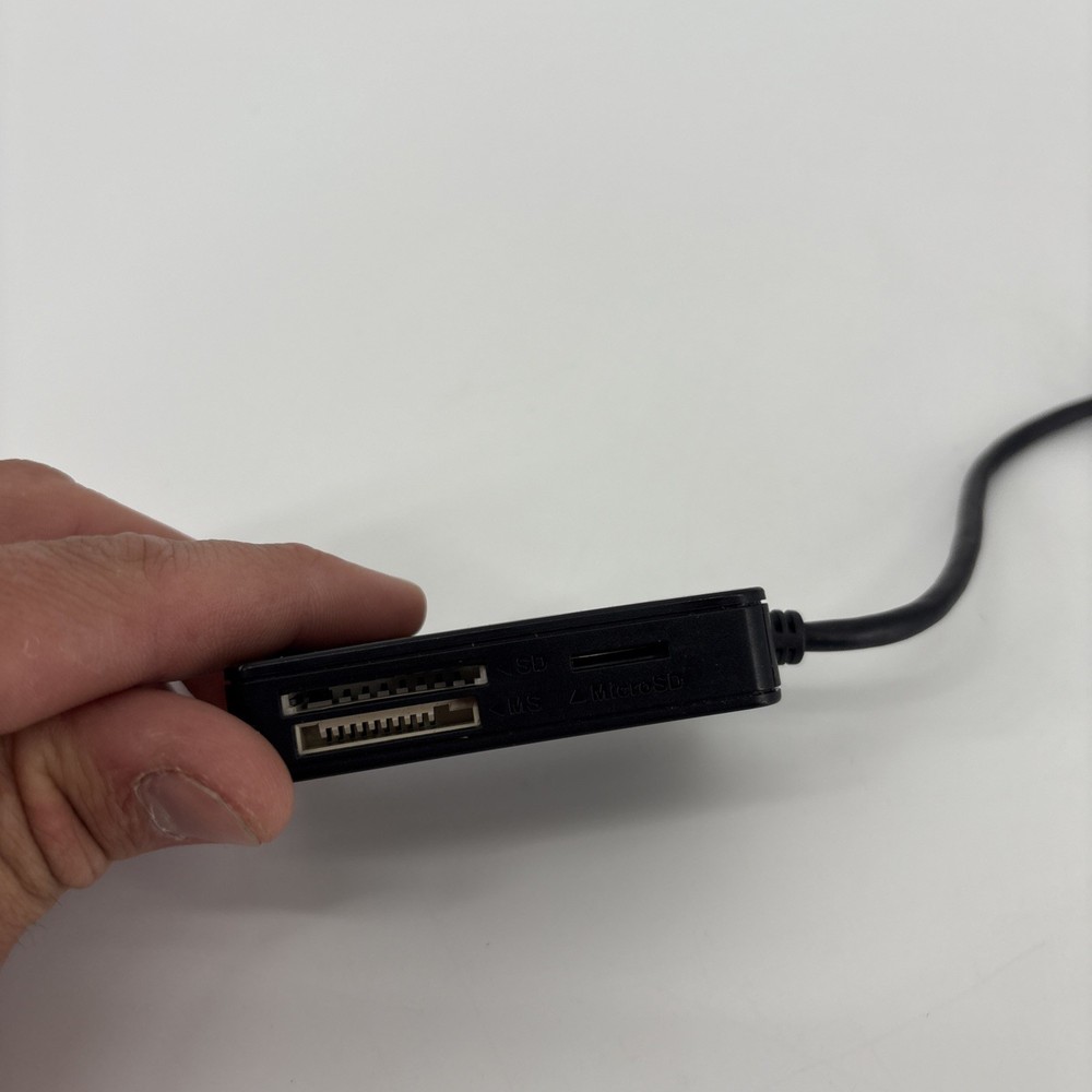 Smart Quickly Card Reader 3.0 SD , Plug N Play, Apple and Windows compatible,