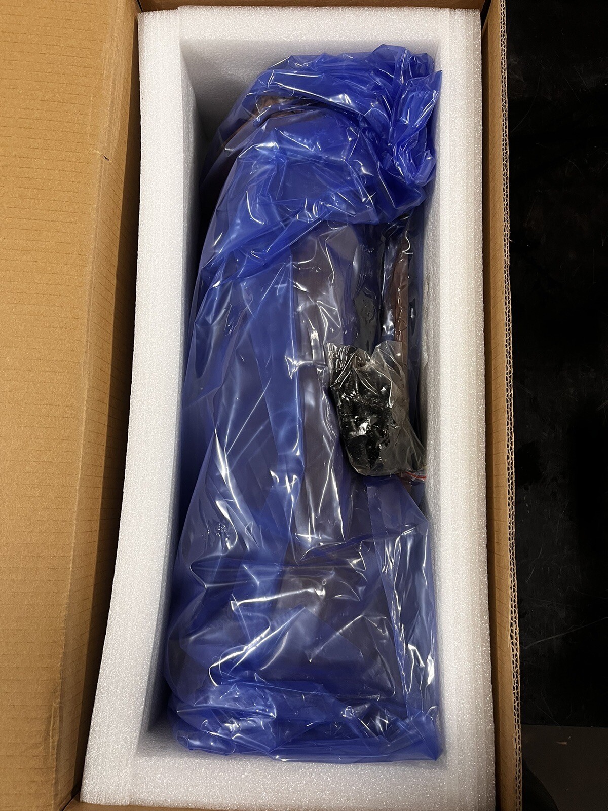 NEW CHEVROLET 5.0L 305 VORTEC CYLINDER HEAD 1996 - UP 1.840" HEAD