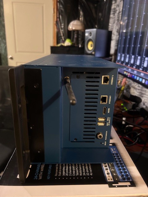 Soundcraft Ui24R Digital Mixer