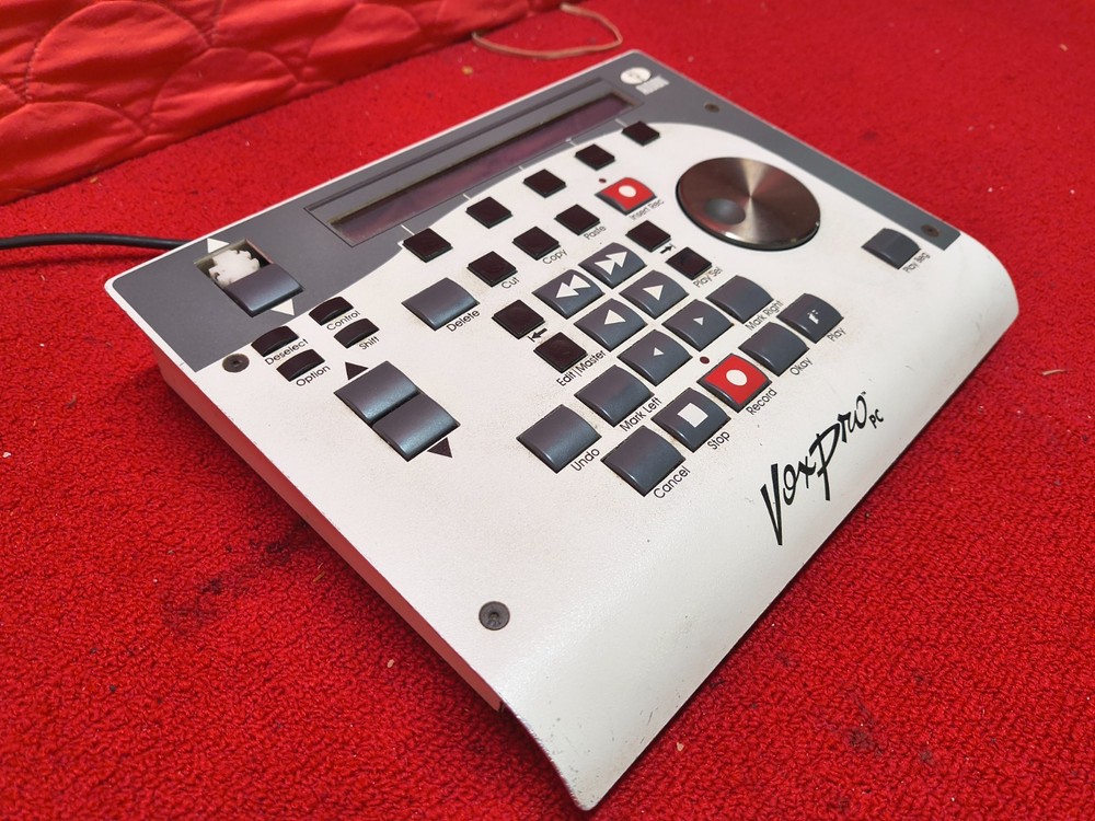 Used Cover For Button Missing Still Work Audion Vox Pro PC Version 2.02 Good Con