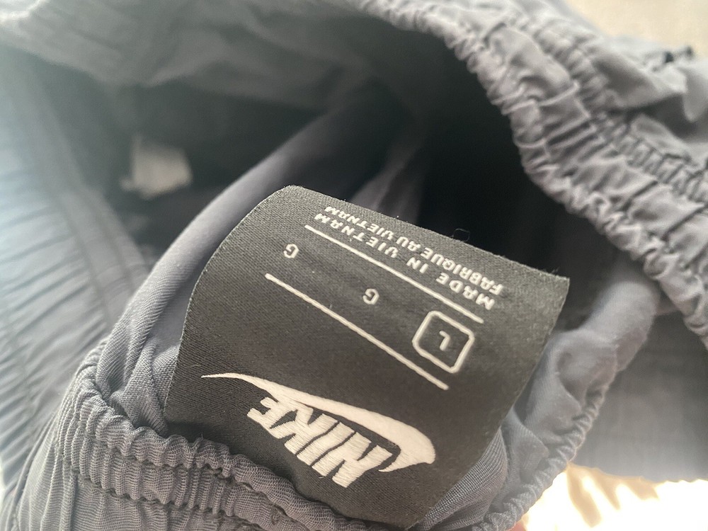 Nike Pants Grey Men’s Size Large