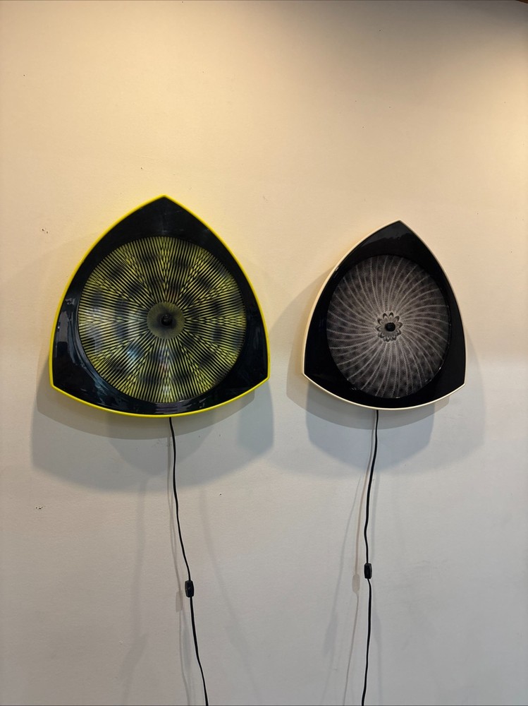 2 - Vintage Rabbit Tanaka Psychedelic Optical Illusion Motion Wall Units