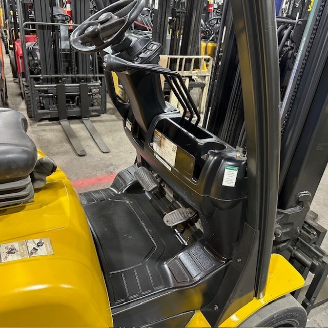 2019 Yale GLC060VX 6000lb Used Forklift Sideshift Triple Mast 5371 Hours