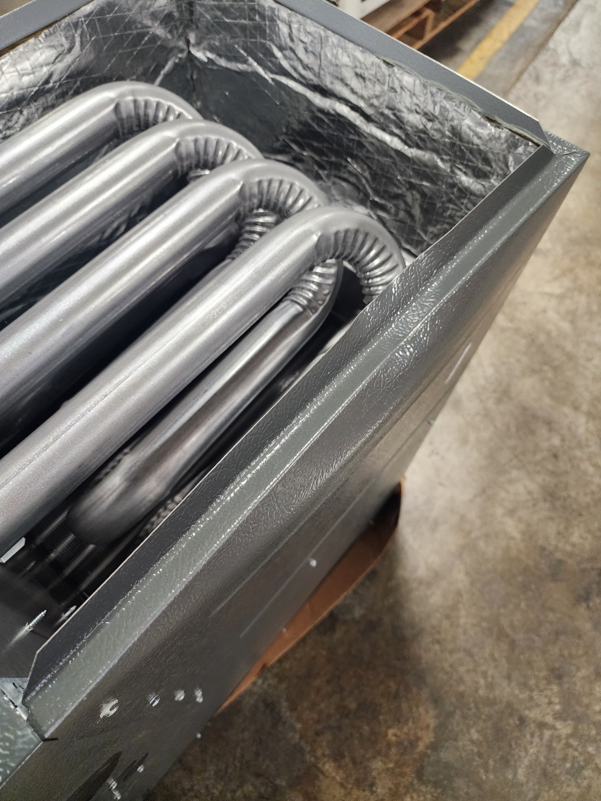 Goodman 80000 BTU 80% Upflow Gas Furnace, GR9S800803BN, Scratch & Dent