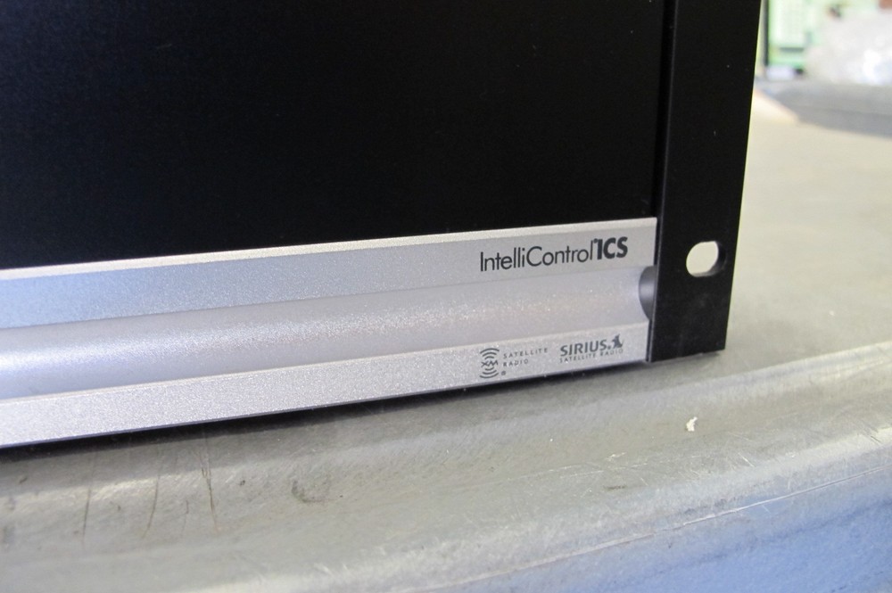 NILES GRX2 Modular Multizone Receiver (With 2 Ipod Modules)