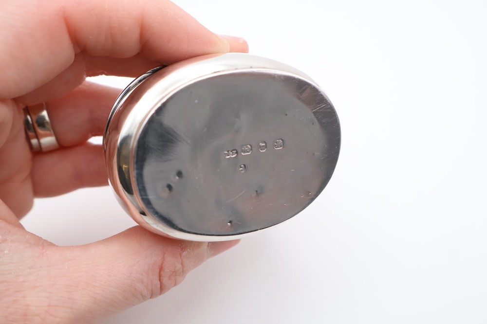 Quality Antique Solid Silver Oval Snuff Box Hallmarked Birmingham 1896