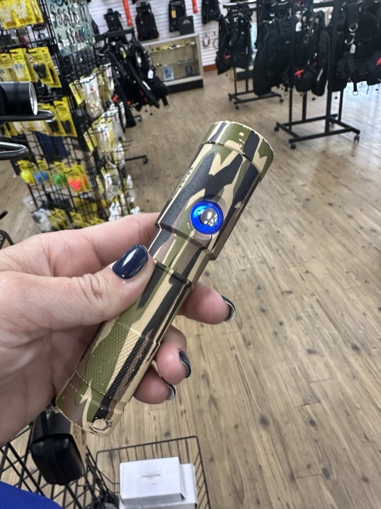 Big Blue 1200np Scuba Light