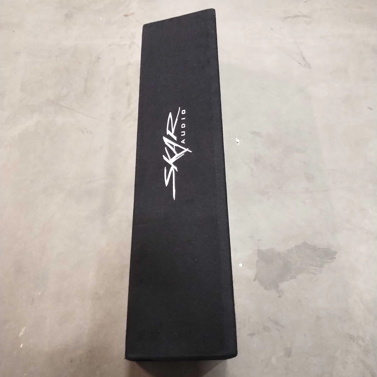 USED EMPTY QUAD 8" SUB ENCLOSURE - FITS 2019-2026 CHEVY SILVERADO CREW CAB