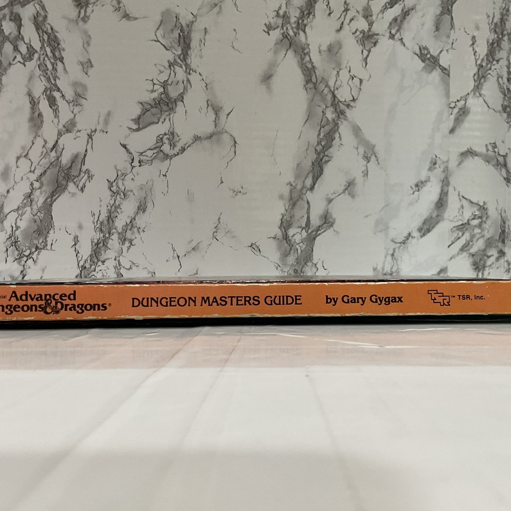 Official Advanced Dungeons & Dragons Dungeon Masters Guide