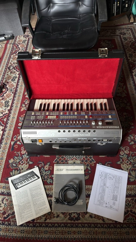 SOLTON Programmer 24w Original Manuals, Case & Accessories (SERVICED) 1985