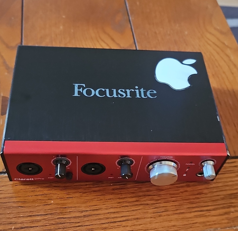 Focusrite Clarett 2Pre Thunderbolt Audio Interface w/ MIDI, Optical, Phantom
