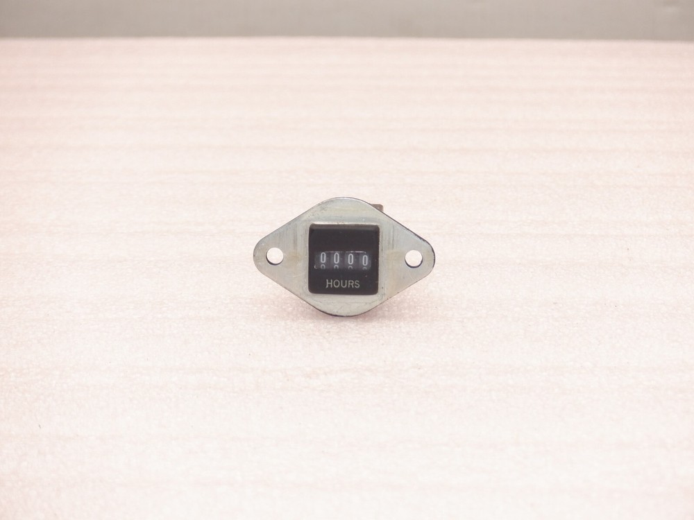 ELECTRO-DYNAMICS D16C8CE-16 SUBMINIATURE ELAPSED TIME INDICATOR