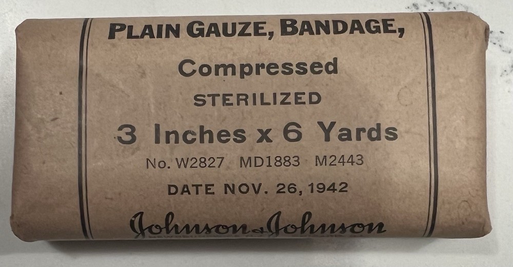 VTG Compressed Gauze Issued During WWII By US Army/Navy 1942 3” x 6 Yards