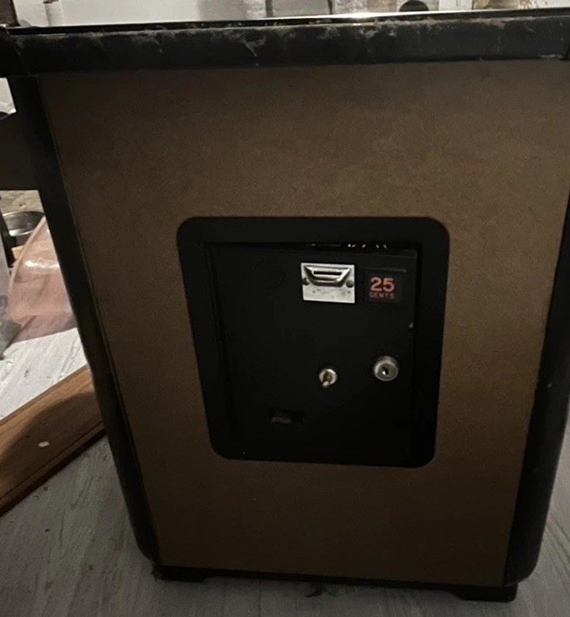 Original SPACE INVADERS Cocktail Table ARCADE MACHINE MIDWAY 1978