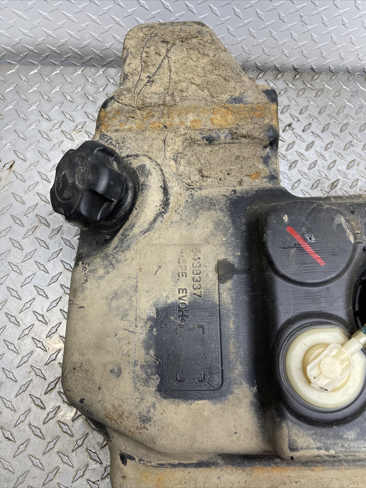 2013 POLARIS RZR 800 EPS Fuel Tank Assembly/W Fuel Pump