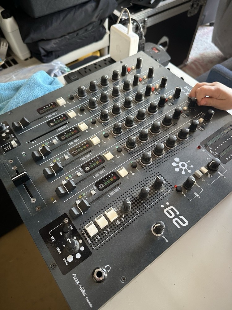 ALLEN & HEATH XONE:62 Analog Mixer