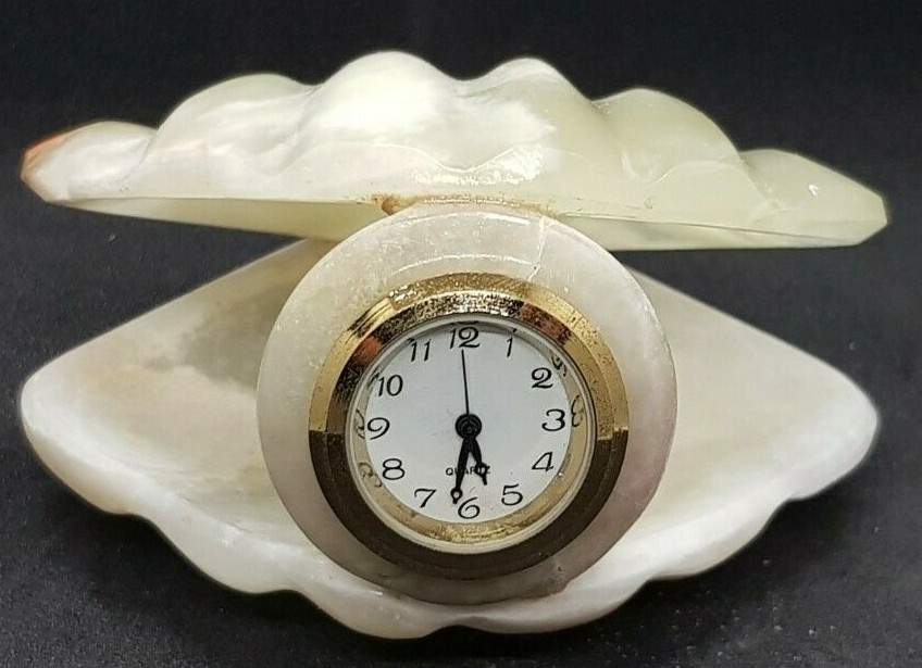 WHITE ONYX HANDCRAFTED, OYSTER CLOCK, POLISH FINISHED 5"
