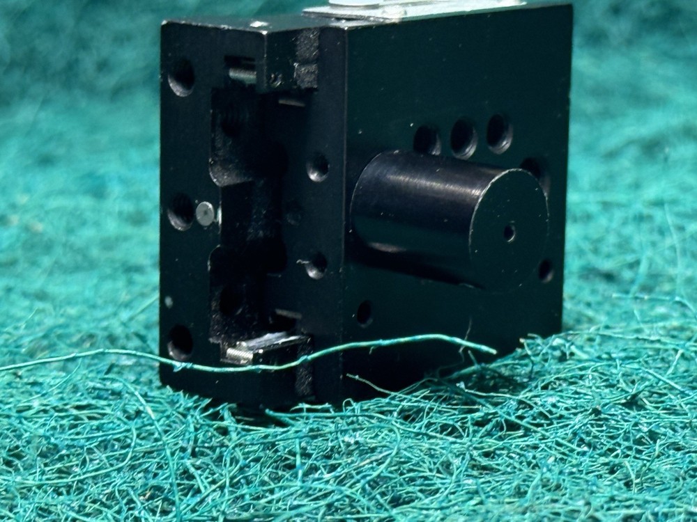 Newport 9065 Manual Linear Stage