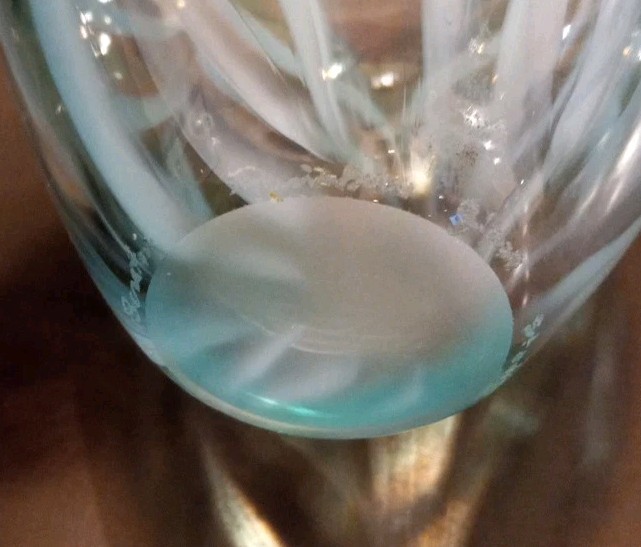 Vintage David R Boutin Rainbow Glass Studios 6.5" VASE Pulled Feathers ~ SIGNED