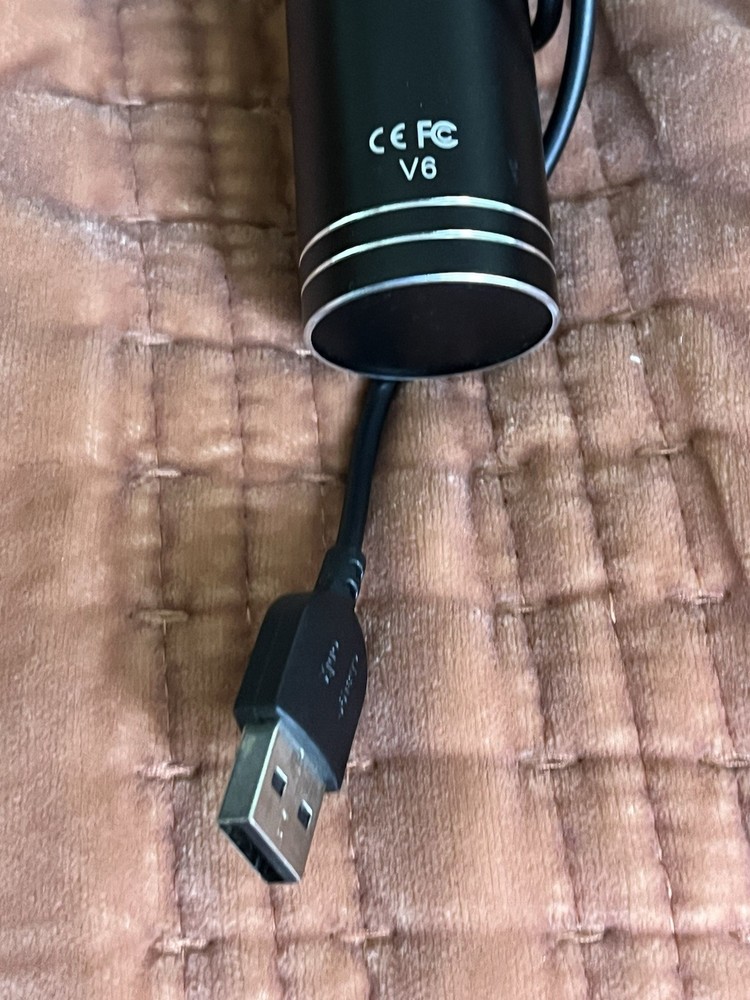 FISHOAKY Karaoke Microphone, a portable, handheld wireless microphone
