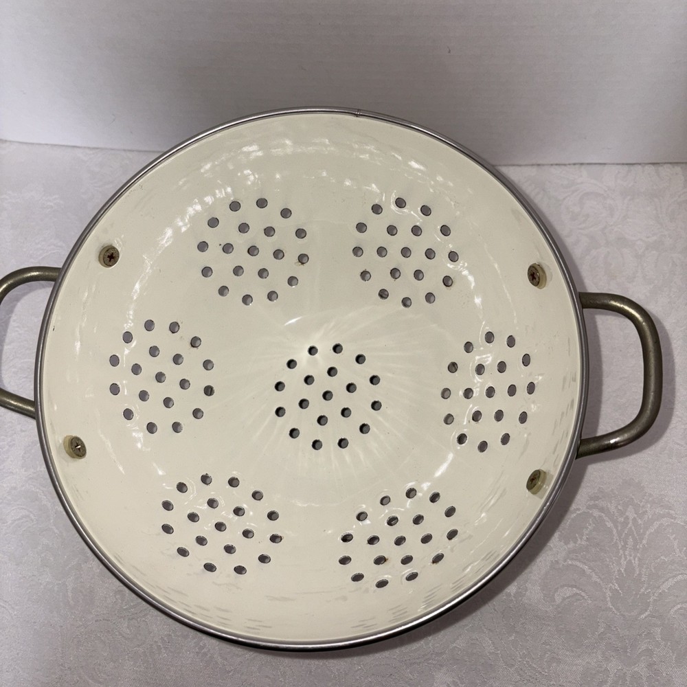 Kobe Colander, Floral Pattern , JC Penney