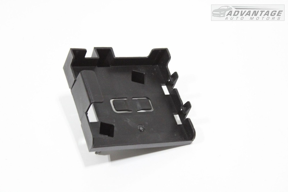 2019-2023 CADILLAC XT4 KEYLESS ENTRY LOCKING CONTROL MODULE BRACKET SUPPORT OEM